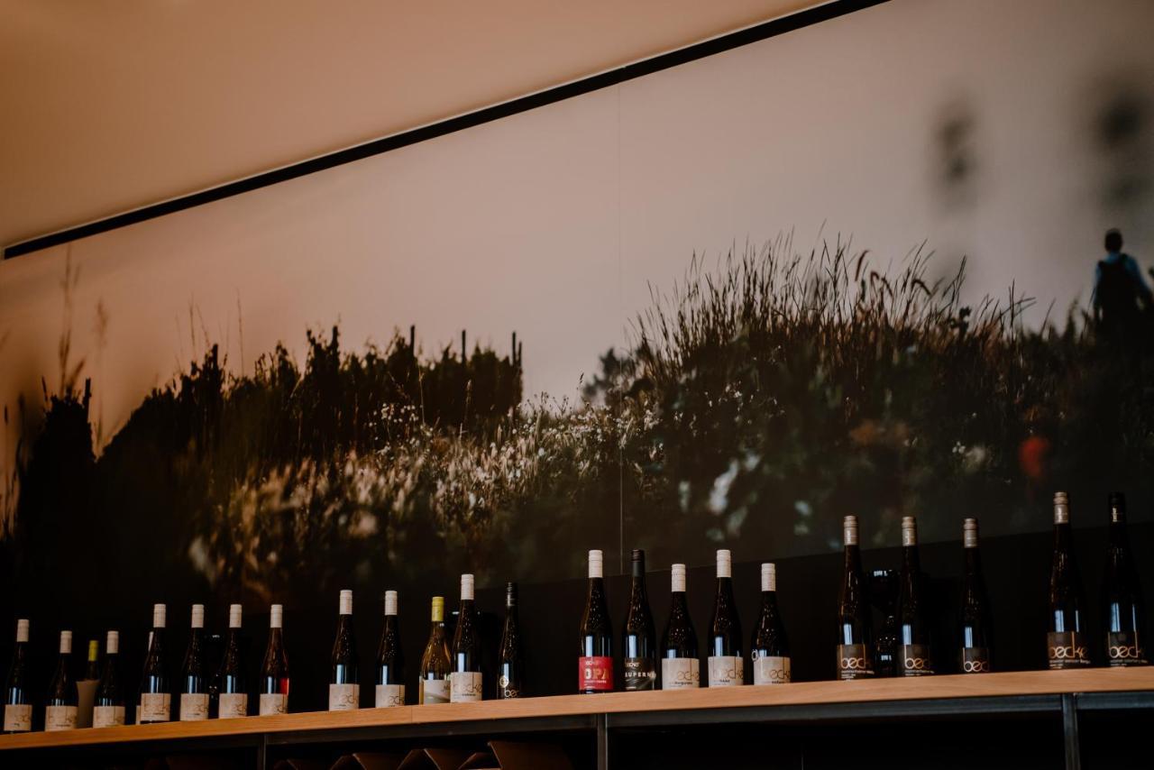 Hotel Weinzuhause Hotel-restaurant-vinothek