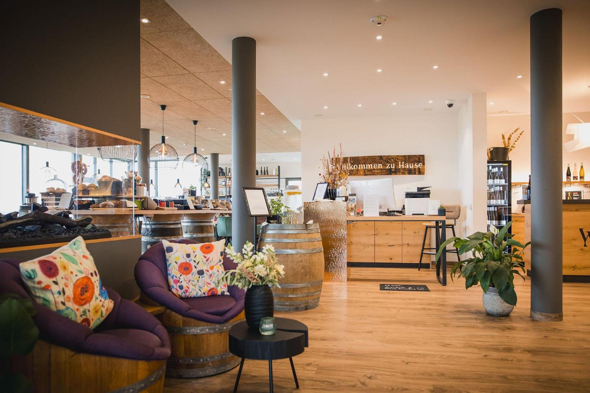 Weinzuhause Hotel-restaurant-vinothek Hotel 4*