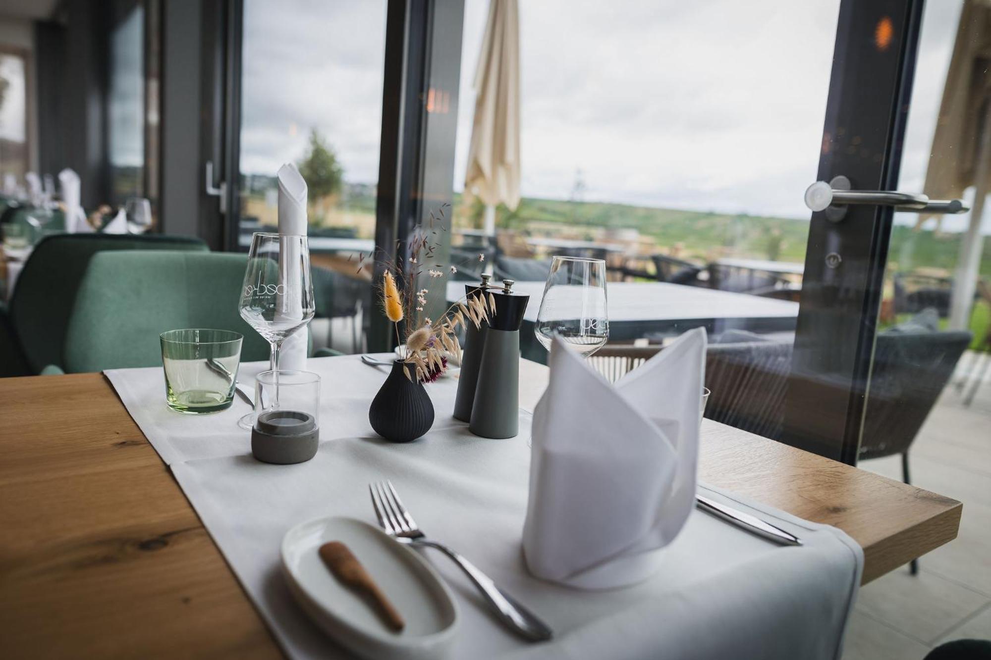 Weinzuhause Hotel-restaurant-vinothek Hotel
